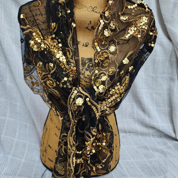 Vintage Gold  sequin scarf /‎ shawl - Picture 1 of 7